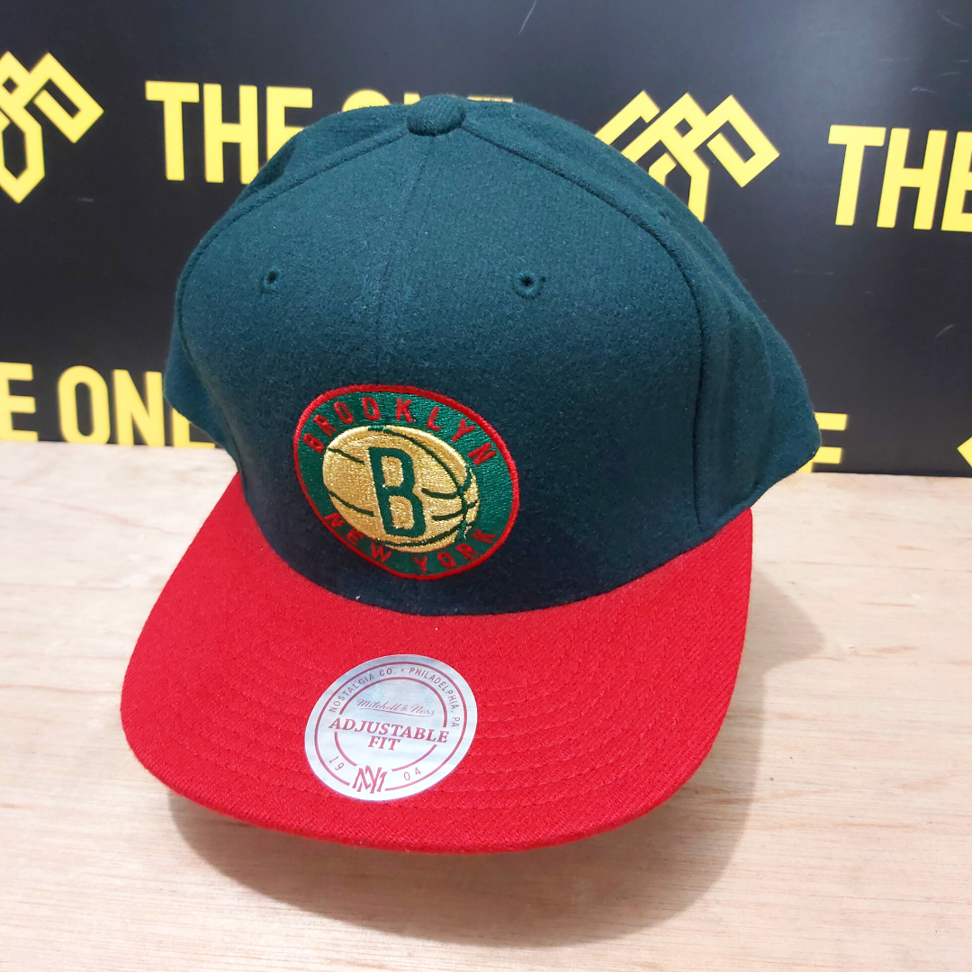 Gorra Brooklyn diseño afelpado snapback - Mitchell&Ness